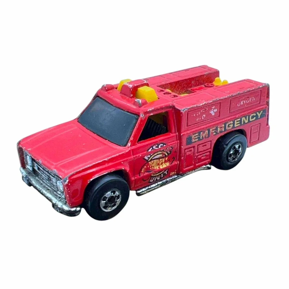 Hot Wheels‎ 1974 Emergency Unit Fire Truck Red Diecast Rescue Vehicle Malaysia